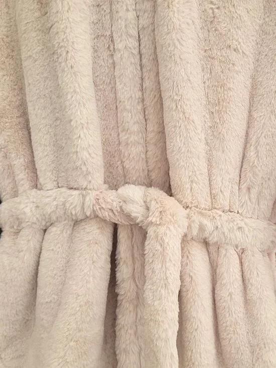 Urban Outfitters Faux Fur Jacket - Picture 2 of 9